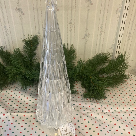 NWT I Light Up Glass Multi Color Star Christmas Tree - Picture 3 of 10